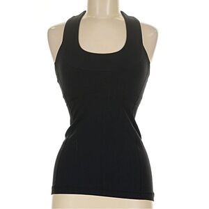 Lululemon black tank with built in bra size 4/6